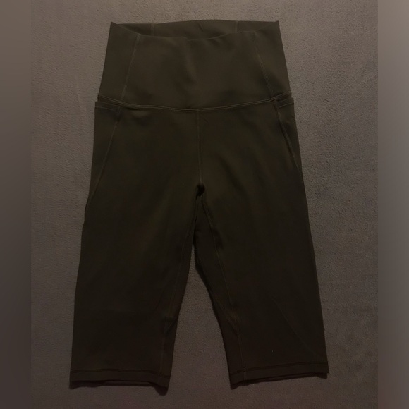 NWT CRZ YOGA Butterluxe Capri Leggings - Picture 2 of 14